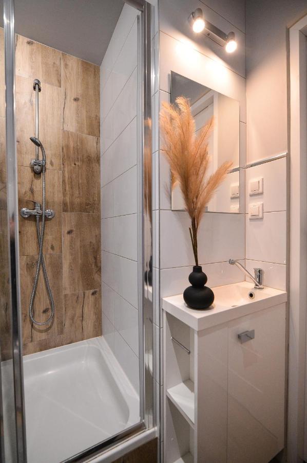 Citystay Brzezno Studio 3 Min Do Plazy Gdansk Luaran gambar
